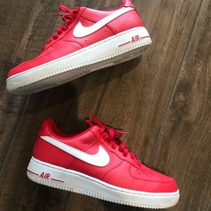 MENS NIKE AIR FORCE 1 RED WHITE SIZE 10.5